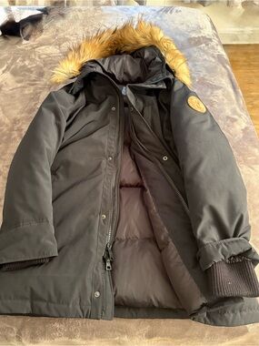 Women’s G.H. Bass & Co. Black Puffer Parka with Faux Fur Trim